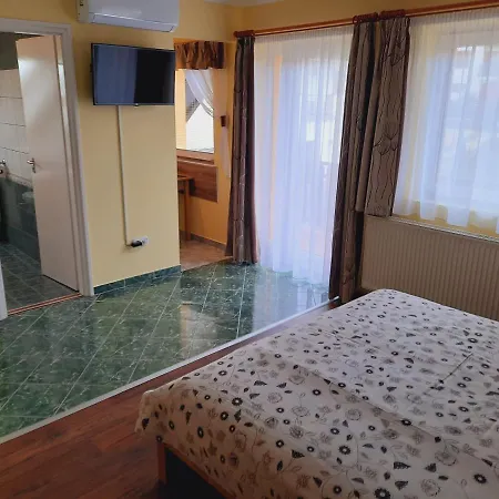 Apartment Apartmanhaz King *