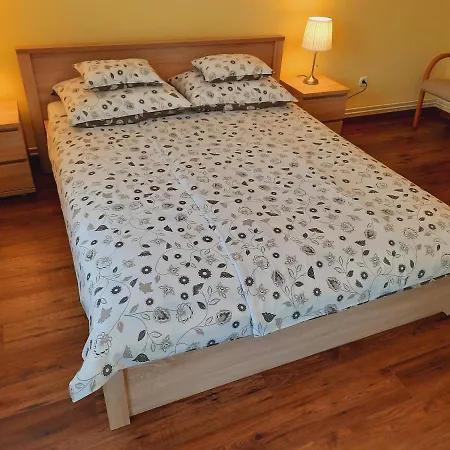 Apartmanhaz King Daire Hévíz