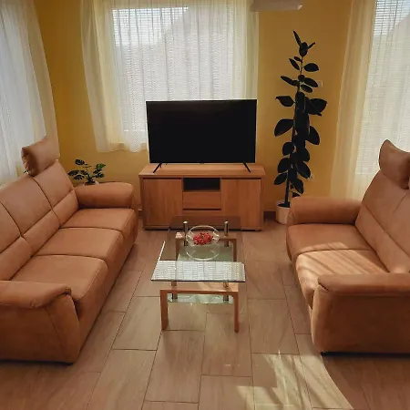 Apartmanhaz King