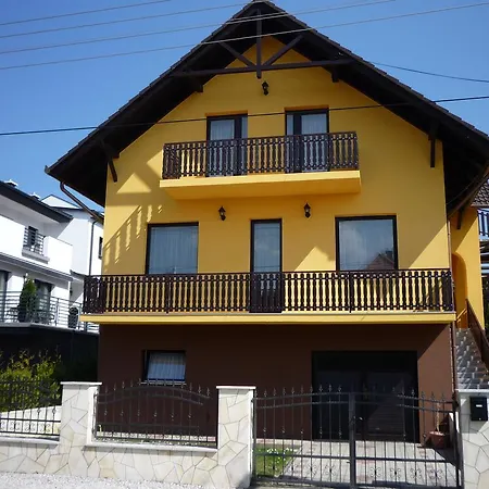 Apartmanhaz King 아파트 Hévíz