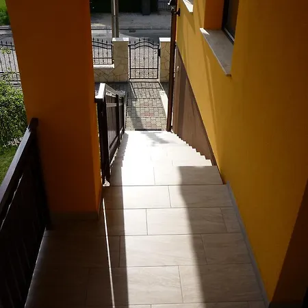 Apartmanhaz King 아파트 Hévíz